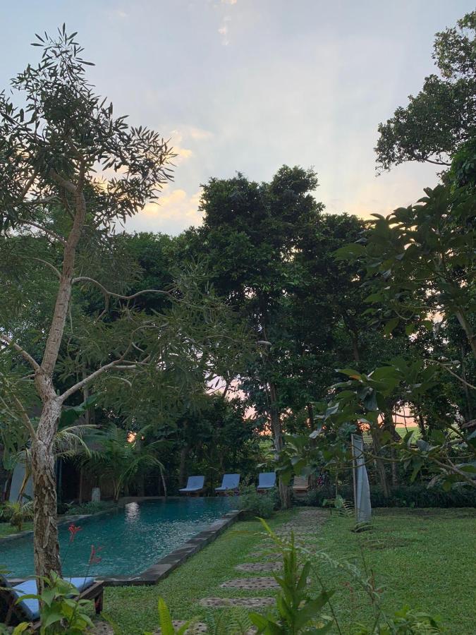 Mahamustika Riverside Canggu Buitenkant foto