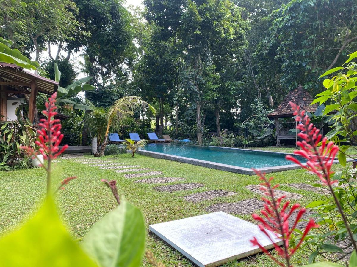 Mahamustika Riverside Canggu Buitenkant foto